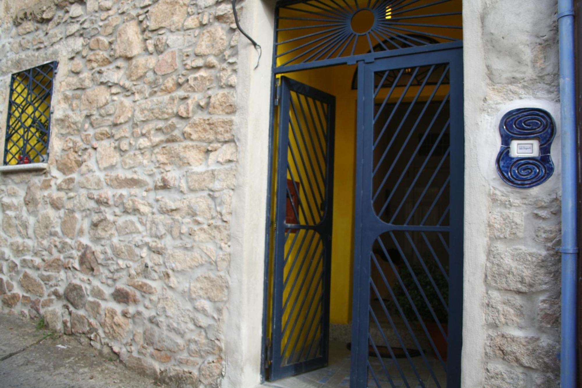 Orgosolo B&B Sardegna Εξωτερικό φωτογραφία